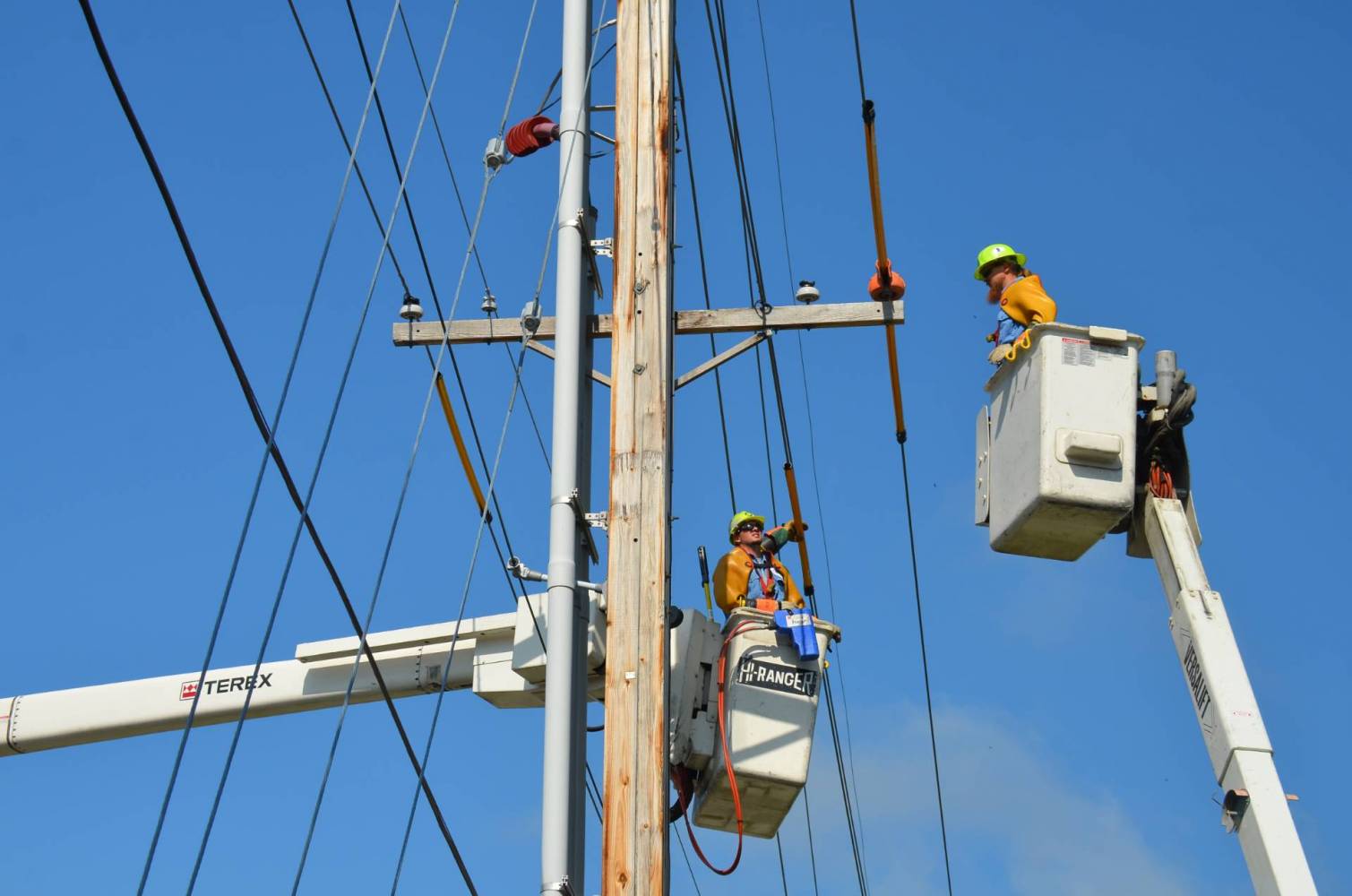 Image of Lineworkers getting it done Thank You